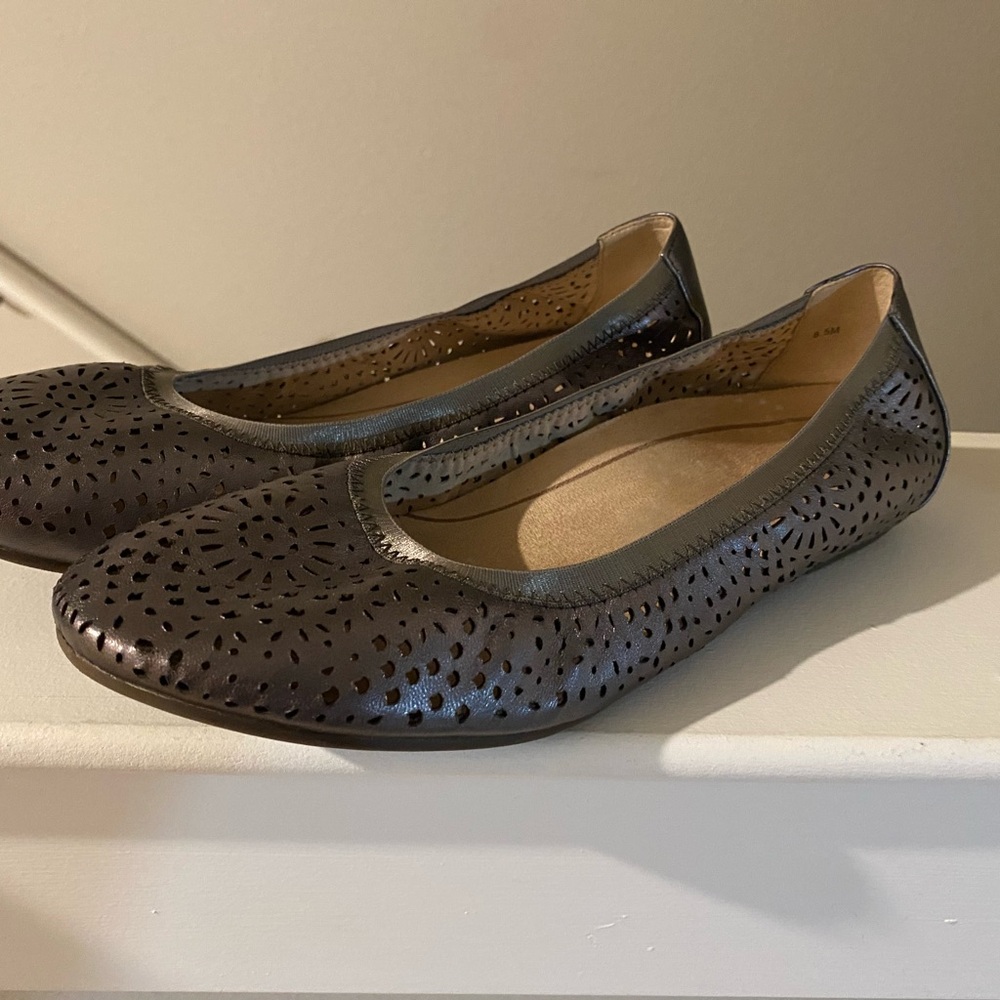 Women’s Vionic Robyn Silver Leather